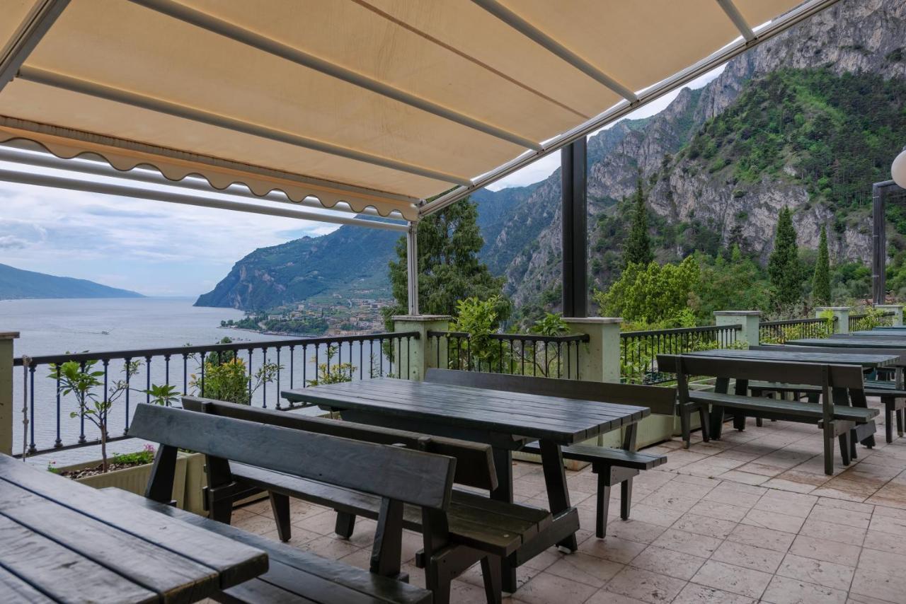 Centro Vacanze La Limonaia ليمونِ سول غاردا المظهر الخارجي الصورة